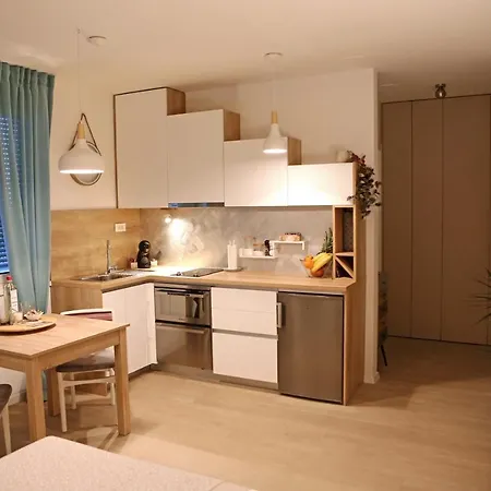 Camino With Parking Apartamento